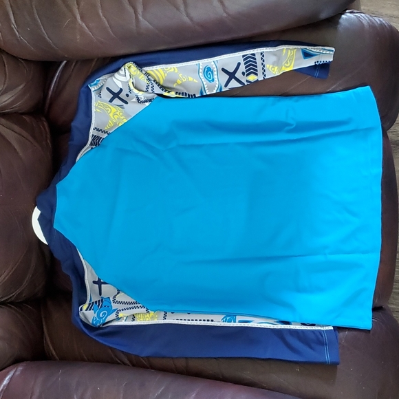 Boys Rashguards - Picture 11 of 11